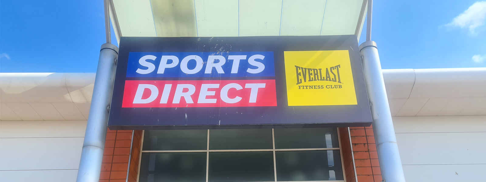 Sports Direct Shopping in Gloucester St Oswalds Retail Park