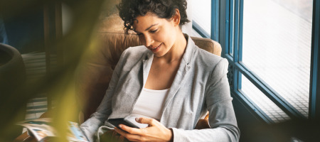 woman on phone hotel SEO